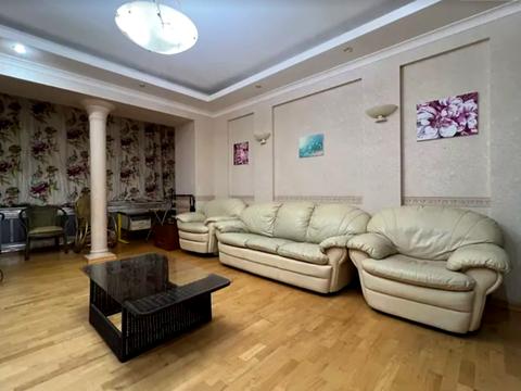 квартира за адресою Академіка Богомольця вул., 7/14