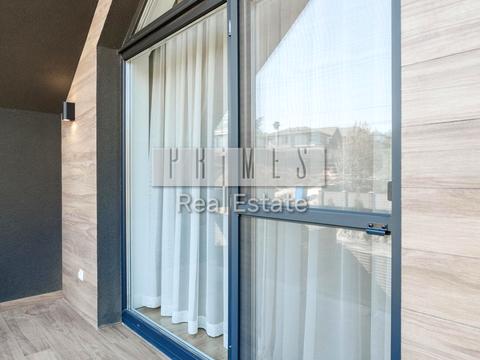 будинок за адресою Вишнева вул.