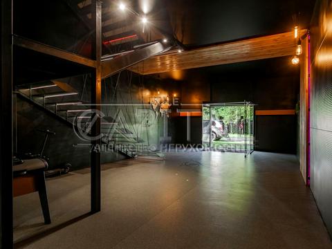 комерційна за адресою 192-га Садова вул., 999