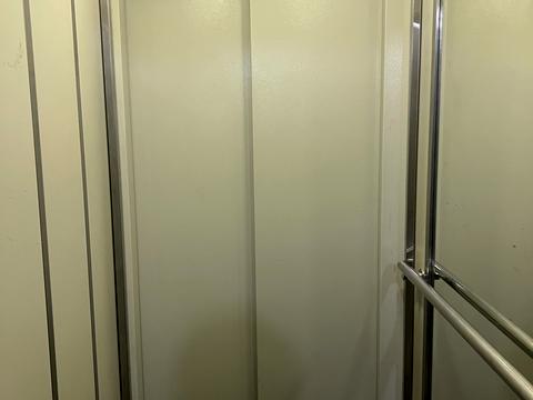 квартира за адресою Андрія Мельника вул., 10