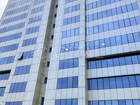 коммерческая по адресу Вацлава Гавела бульв. (Івана Лепсе), 999