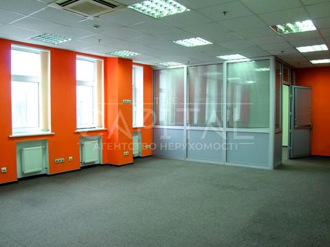 комерційна за адресою Героїв Космосу вул., 7