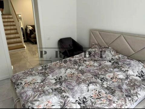 будинок за адресою Абрикосова вул.