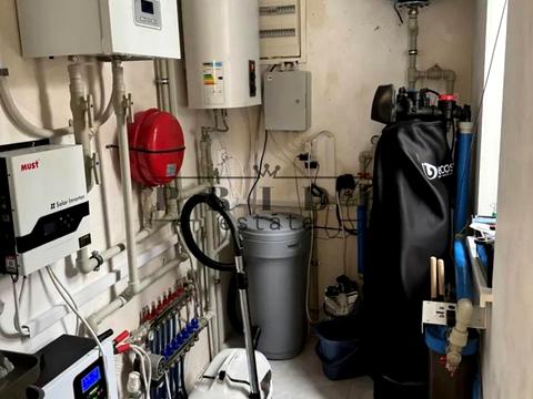 будинок за адресою Абрикосова вул.