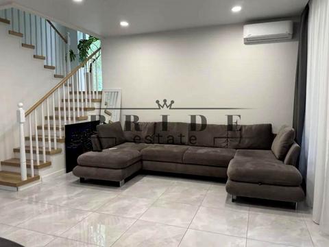 будинок за адресою Абрикосова вул.