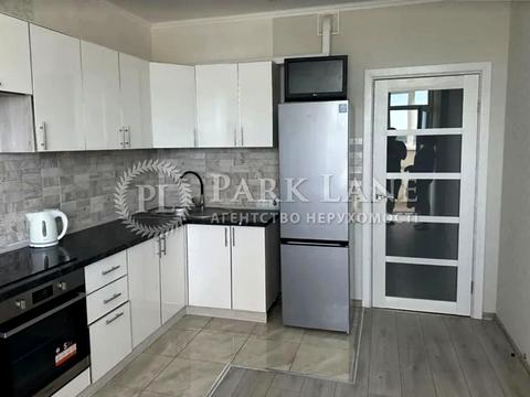 квартира за адресою Рея Бредбері вул., 2