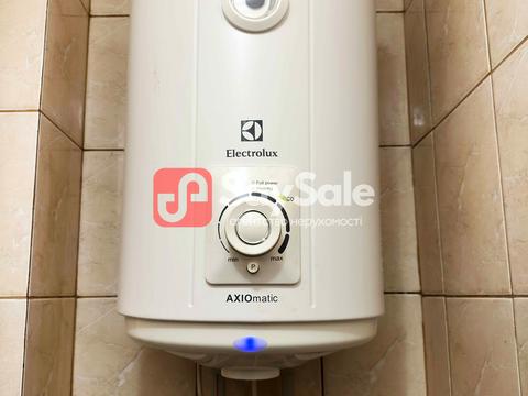 комерційна за адресою Лесі Українки бульв., 14-А