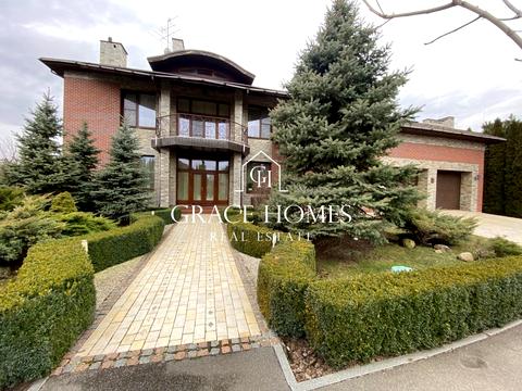 будинок за адресою Олександра Єрмакова вул.