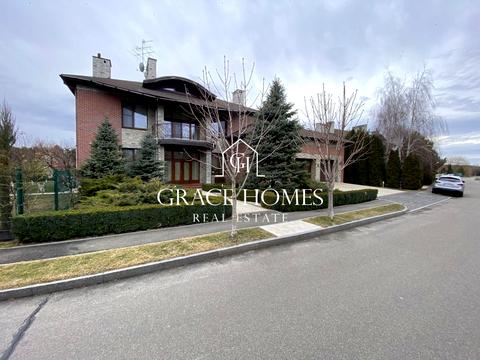 будинок за адресою Олександра Єрмакова вул.