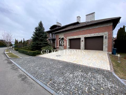 будинок за адресою Олександра Єрмакова вул.