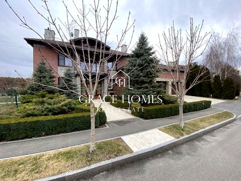 будинок за адресою Олександра Єрмакова вул.