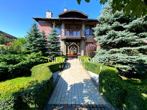 будинок за адресою Олександра Єрмакова вул.