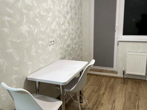 квартира по адресу Ларисы Руденко ул., 10-Г