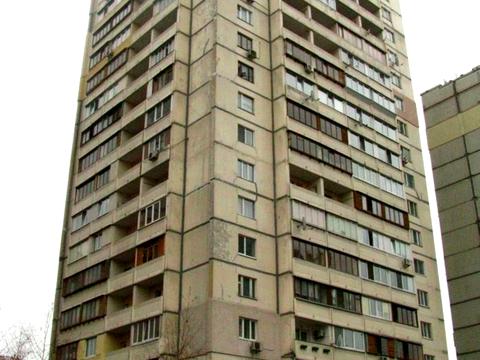 квартира по адресу Ларисы Руденко ул., 10-Г