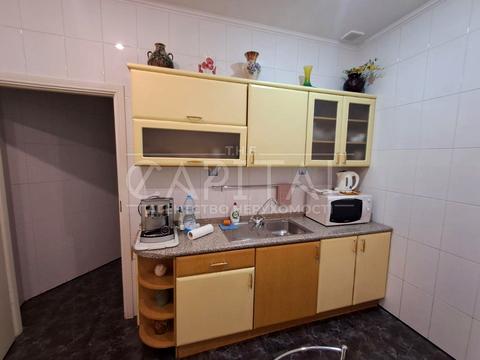 комерційна за адресою Лук'янівська вул., 1