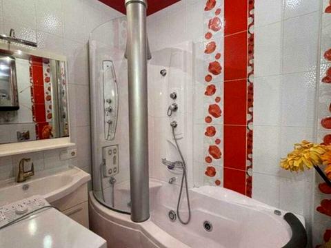 квартира по адресу Героев просп., 4