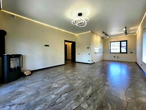 дом по адресу мас.Благодатний, 7а