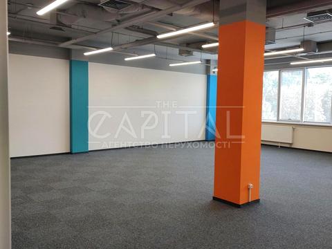 коммерческая по адресу Вацлава Гавела бульв. (Івана Лепсе), 999