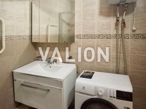 квартира за адресою Академіка Булаховського вул., 5-Б