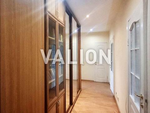 квартира за адресою Академіка Булаховського вул., 5-Б