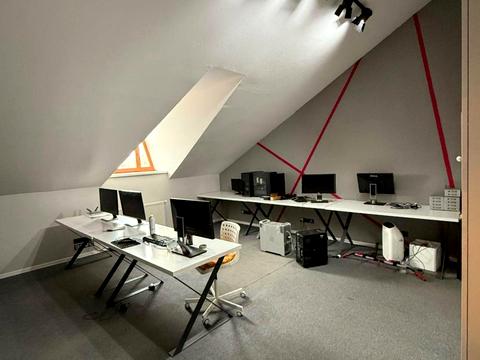 комерційна за адресою Воздвиженська вул., 22