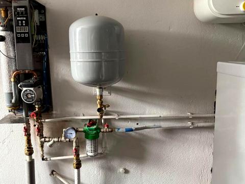 комерційна за адресою Воздвиженська вул., 22