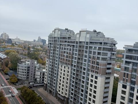 квартира за адресою Андрія Верхогляда вул. (Михайла Драгомирова), 14