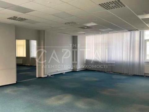 комерційна за адресою Михайла Гришка вул., 3а