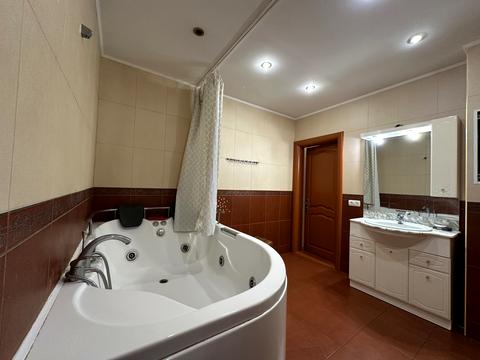 квартира по адресу Анны Ахматовой ул., 43