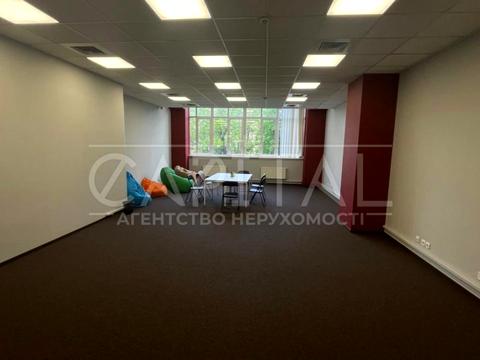 комерційна за адресою Кирилівська вул. (Фрунзе), 39