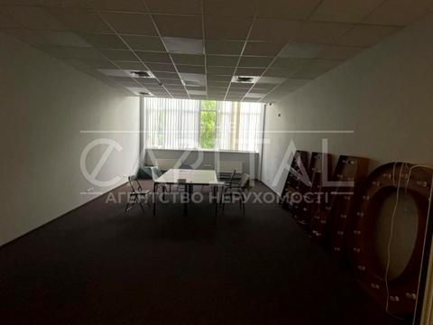 комерційна за адресою Кирилівська вул. (Фрунзе), 39