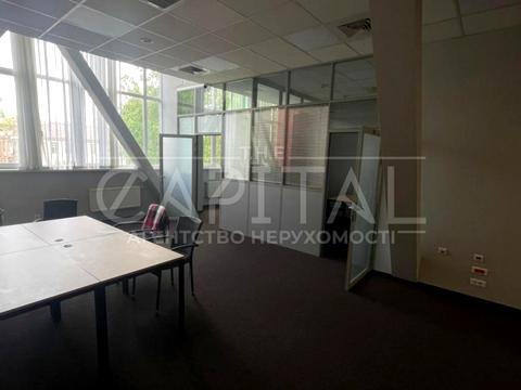 комерційна за адресою Кирилівська вул. (Фрунзе), 39