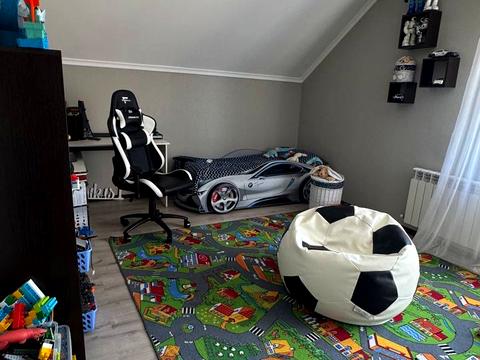 будинок за адресою центральна