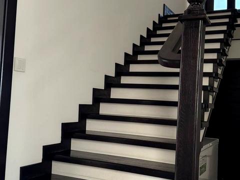 будинок за адресою центральна