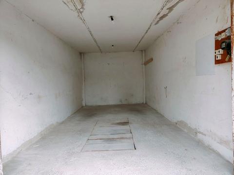 паркомісце за адресою Академіка Заболотного вул., 5