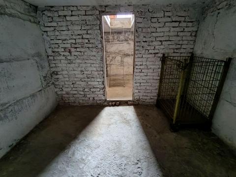 паркомісце за адресою Академіка Заболотного вул., 5