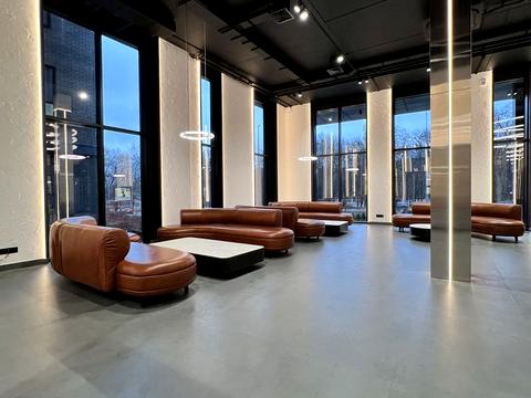 комерційна за адресою Красилівська вул., 9