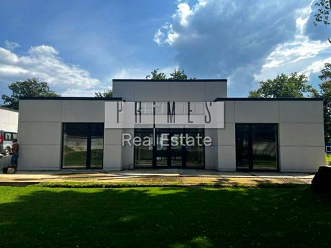 будинок за адресою Вишнева вул.