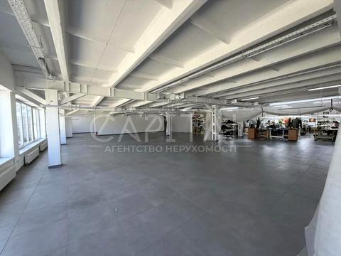 комерційна за адресою Кирилівська вул. (Фрунзе), 40