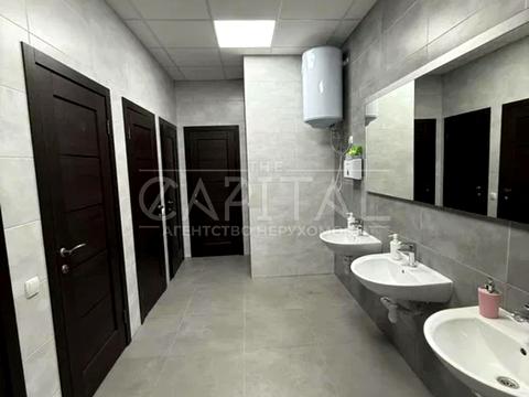 комерційна за адресою Кирилівська вул. (Фрунзе), 40