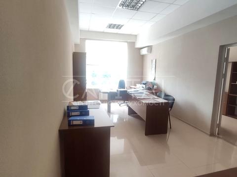 комерційна за адресою Рональда Рейгана вул., 40