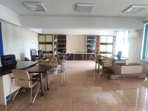 комерційна за адресою Рональда Рейгана вул., 40