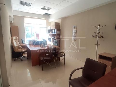 комерційна за адресою Рональда Рейгана вул., 40