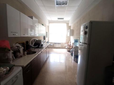 комерційна за адресою Рональда Рейгана вул., 40