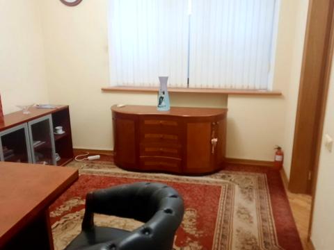 комерційна за адресою Шовковична вул., 21