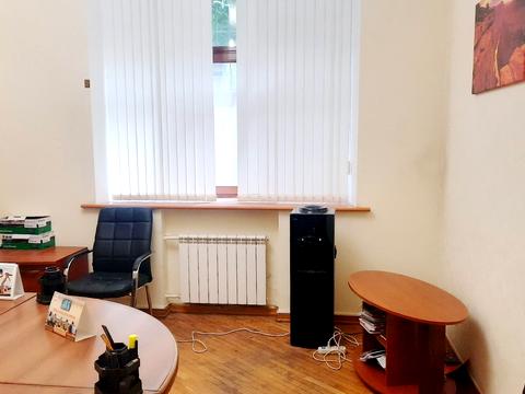 комерційна за адресою Шовковична вул., 21