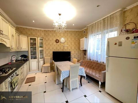 будинок за адресою Холодноярська вул. (Кайсарова)