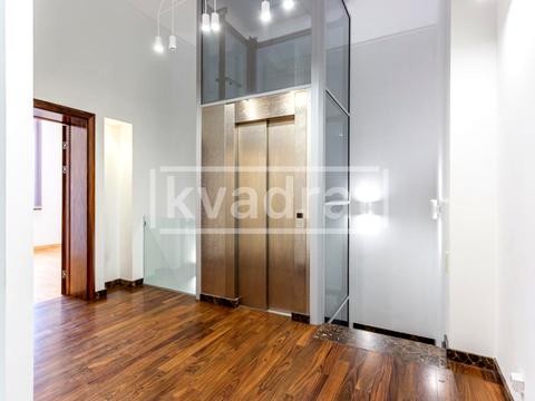 комерційна за адресою Редутна вул., 10