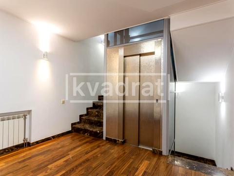 комерційна за адресою Редутна вул., 10