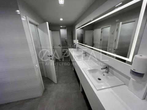 коммерческая по адресу Степана Бандеры просп. (Московський), 16б